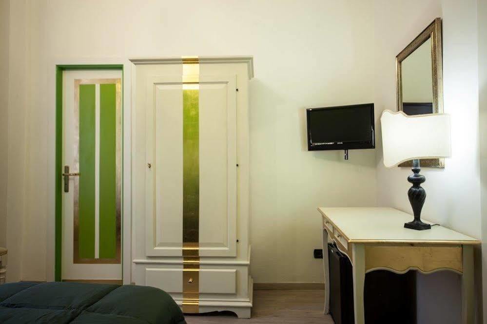 Hotel Due Spade Fidenza Exterior foto
